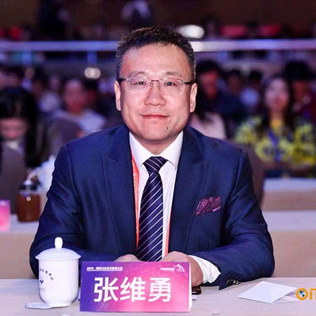 张维勇.jpg 张维勇.jpg