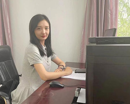 黄强.jpg 黄强.jpg