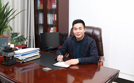 王昶明.jpg 王昶明.jpg